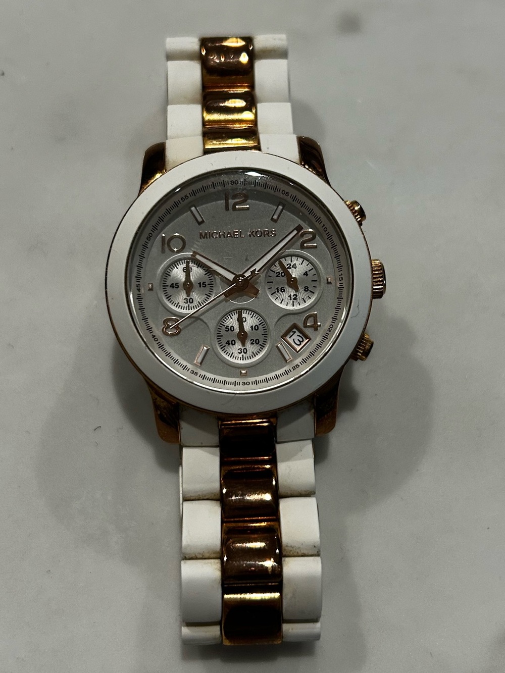 Michael Kors White and Rose Gold Ceramic-Accent Chronograph - Picture 10 of 10
